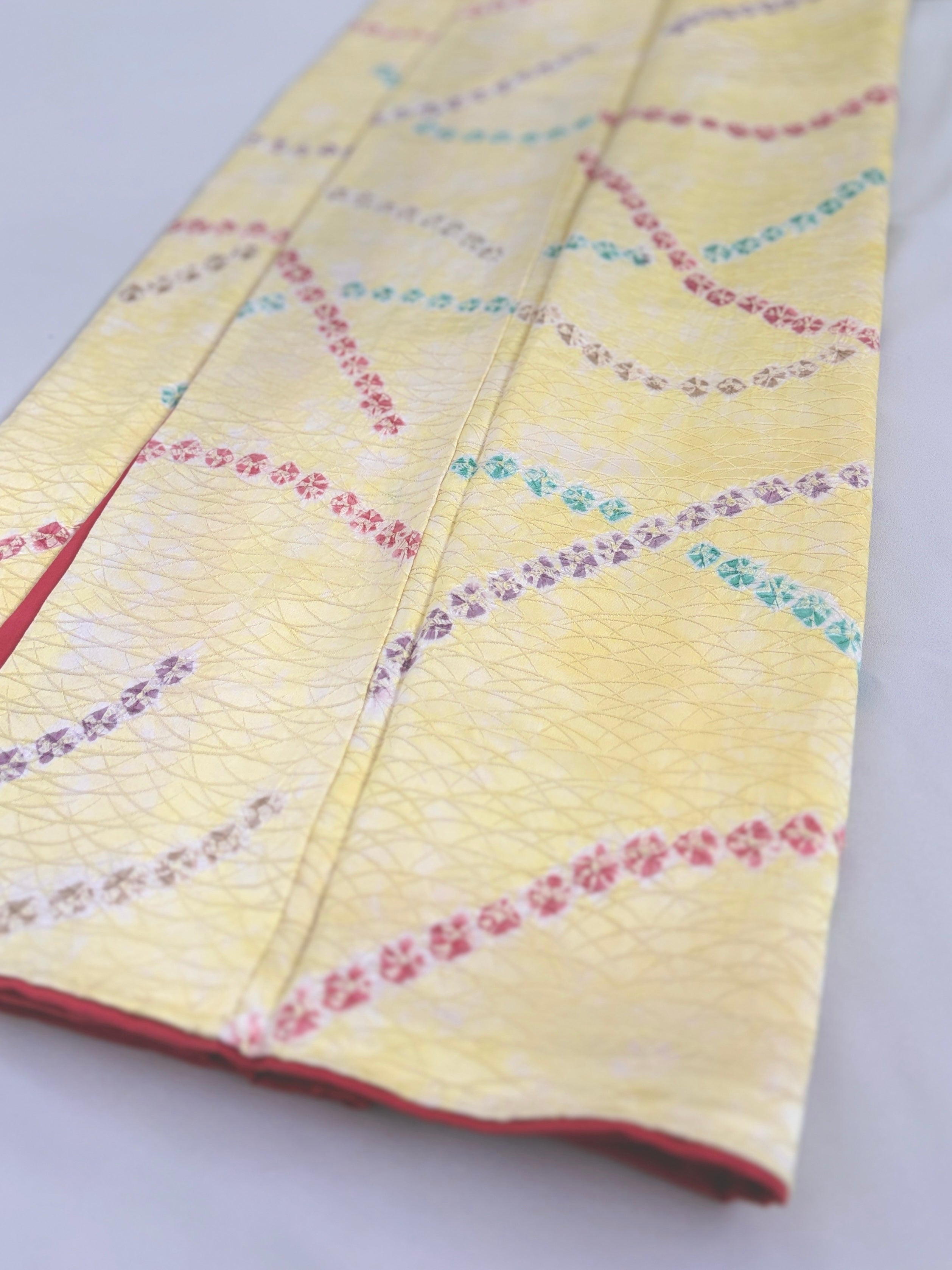 Lot de 5 Kimonos Vintage ( Série A)  — Sélection Exclusive