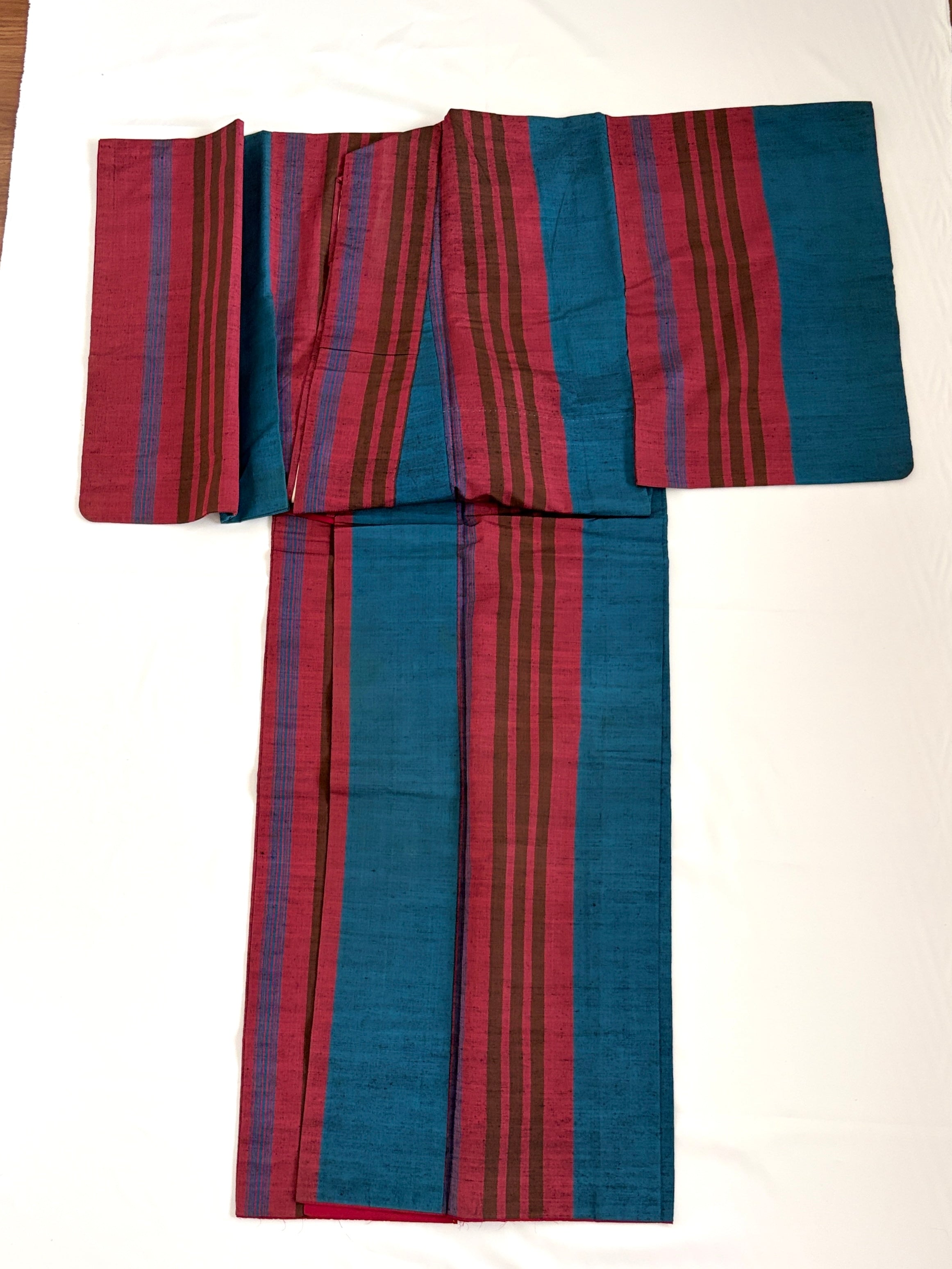 Lot de 5 Kimonos Vintage ( Série A)  — Sélection Exclusive