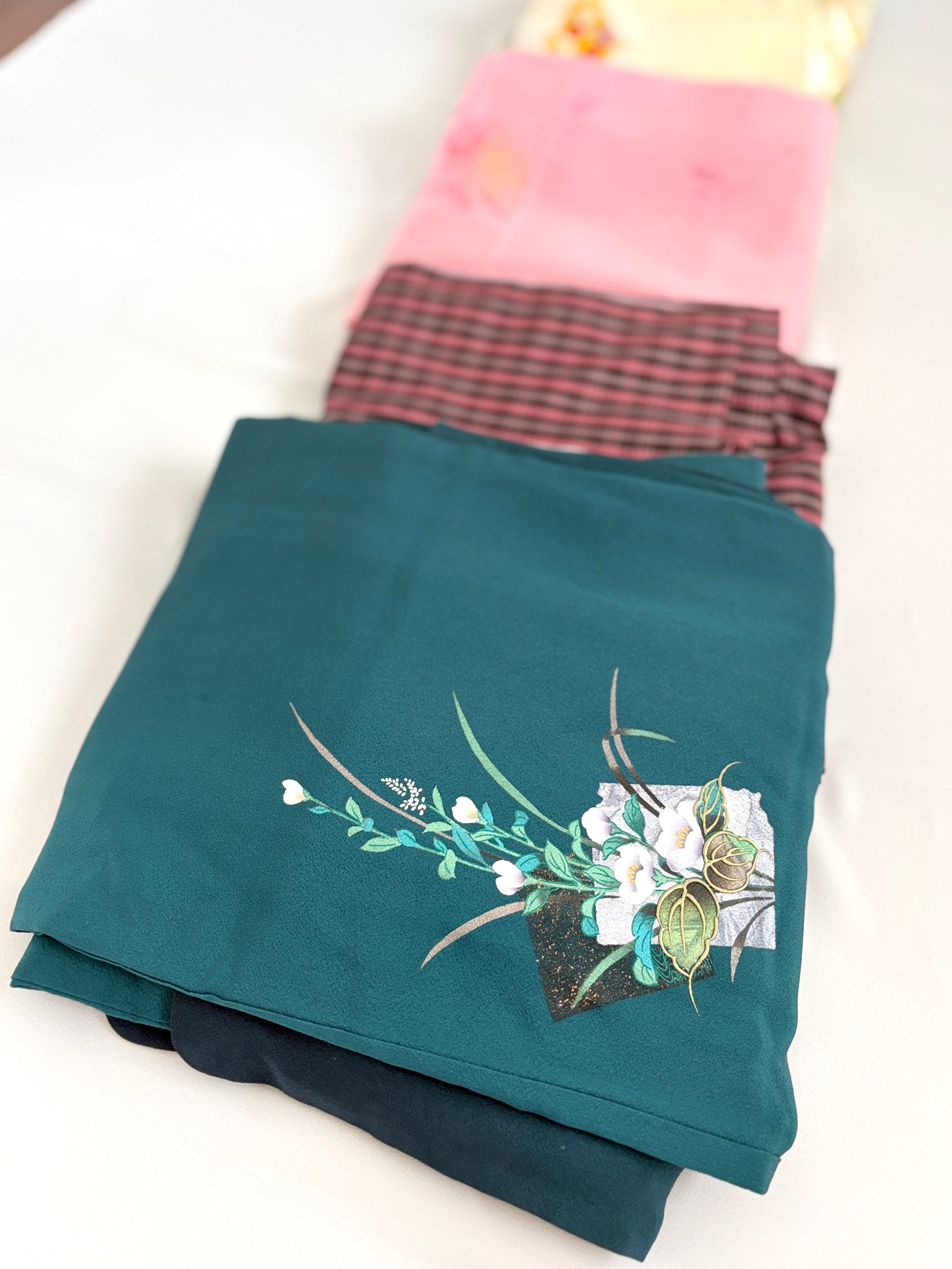 Lot de 5 Kimonos Vintage ( Série B)  — Sélection Exclusive