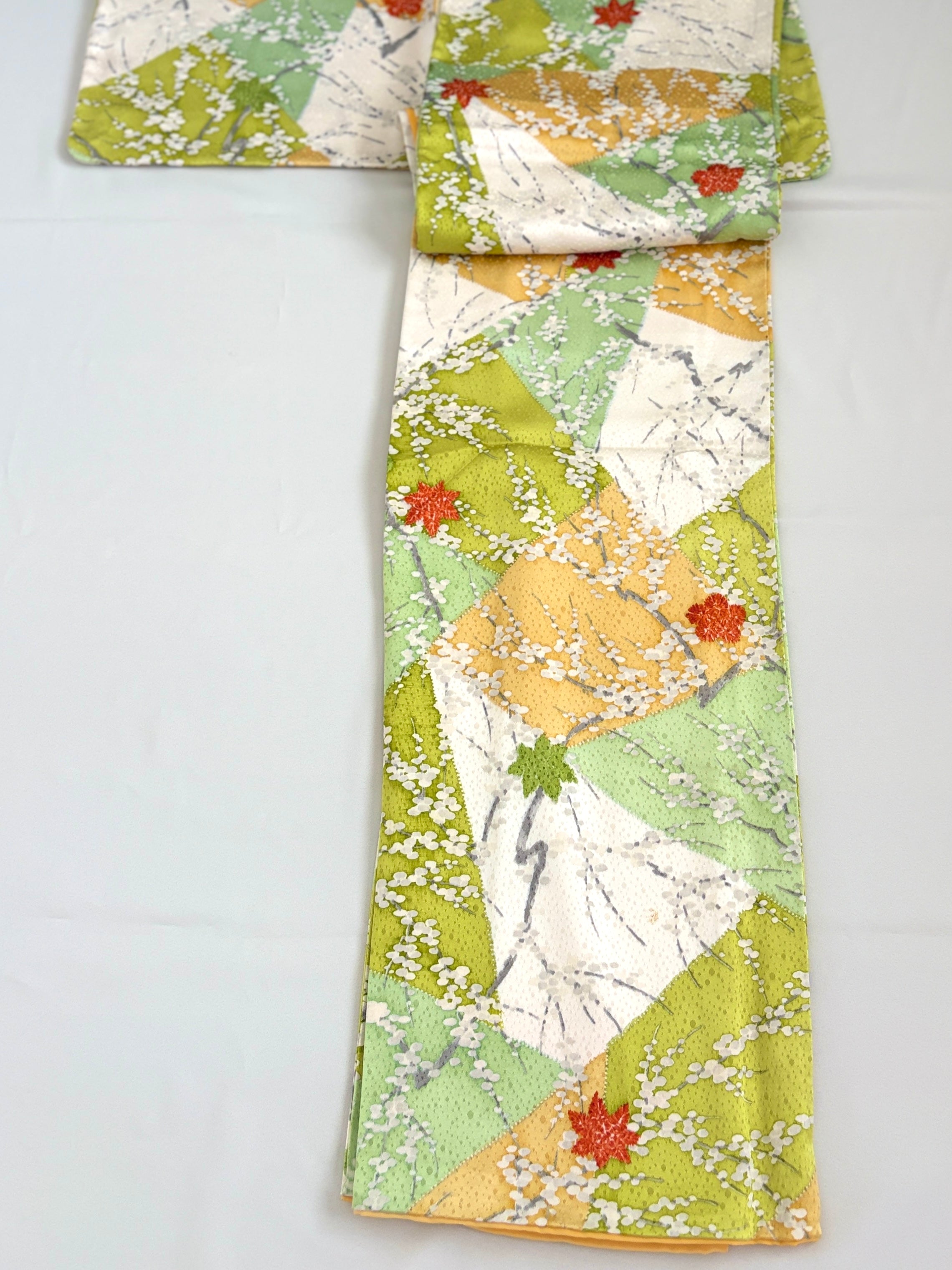 Lot de 5 Kimonos Vintage ( Série B)  — Sélection Exclusive